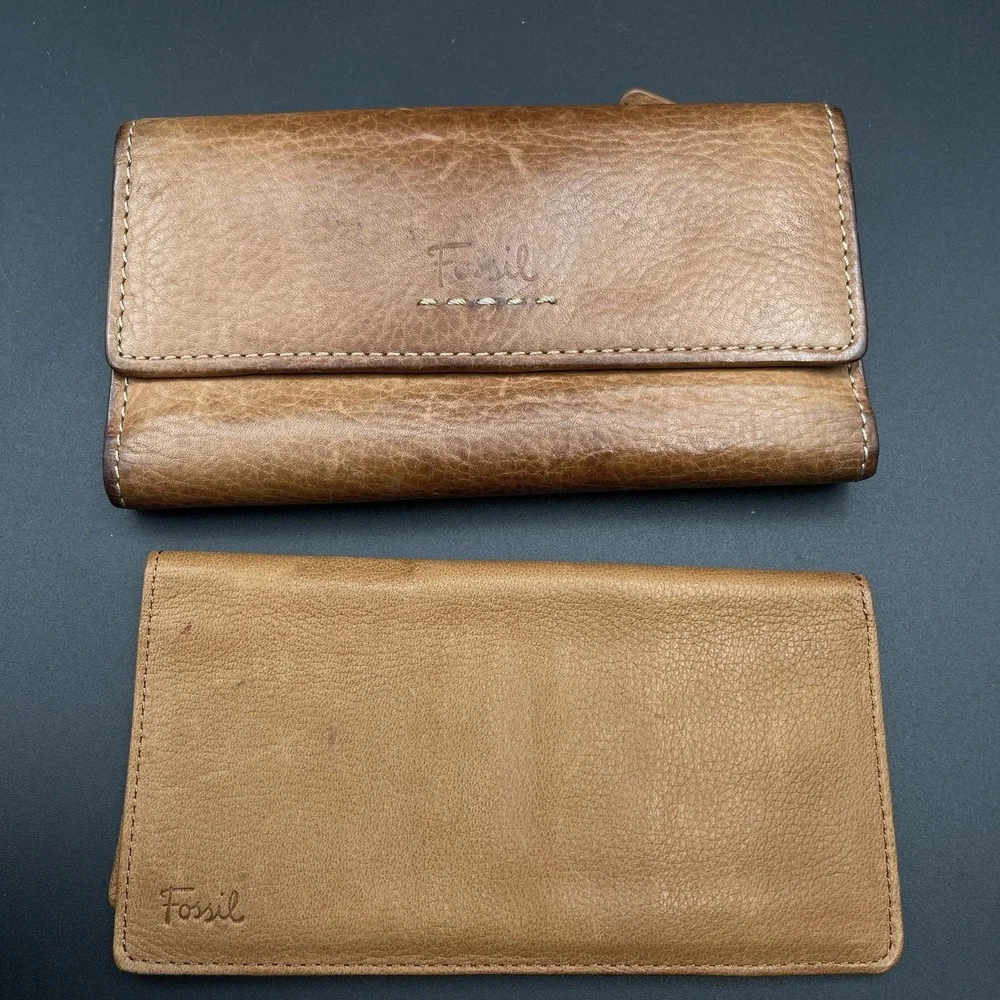 Vintage Fossil Brown Leather Clutch Wallet Checkbook Organizer Snap Closure - Picture 1 of 12